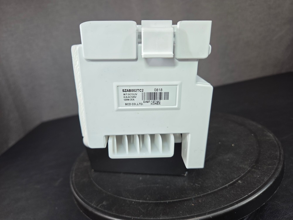 DA97-13718C for Samsung Refrigerator 6-Cube Ice Maker New Open Box