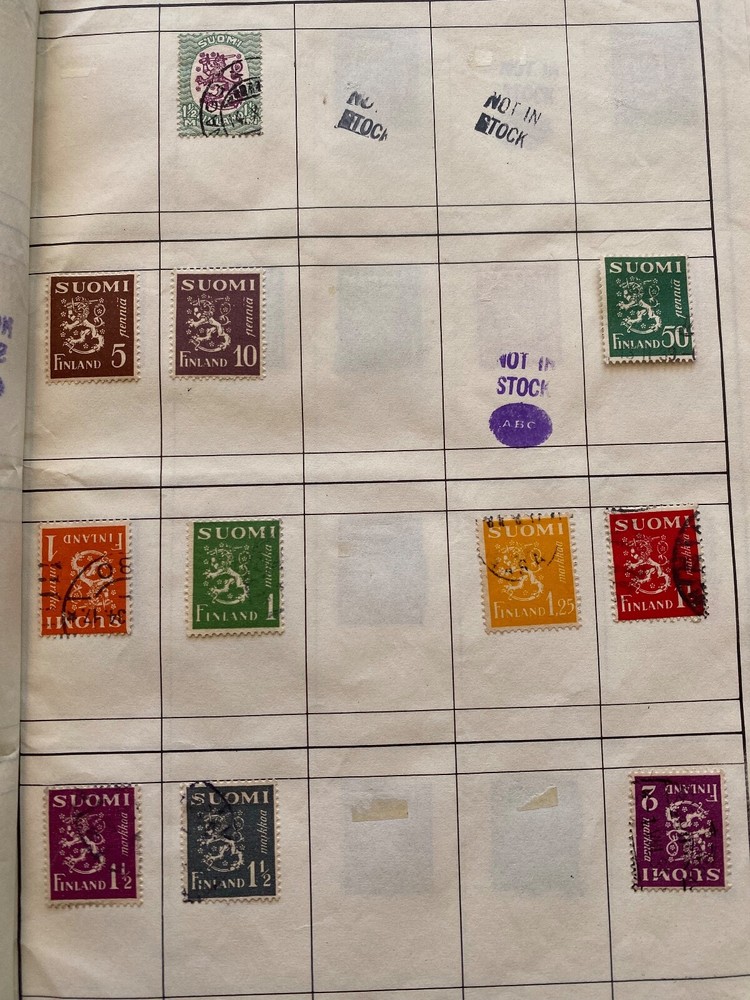 WW Stamps Finland hinged on approval pages