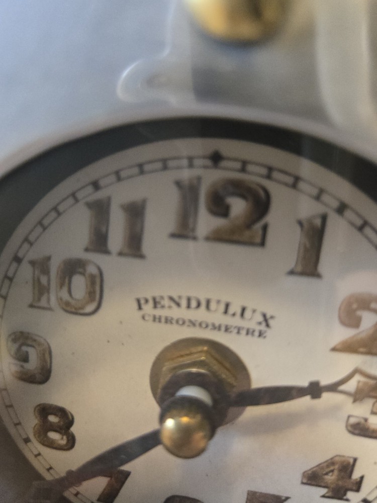 Pendulux Chronometer Table Clock With Stand Does work.