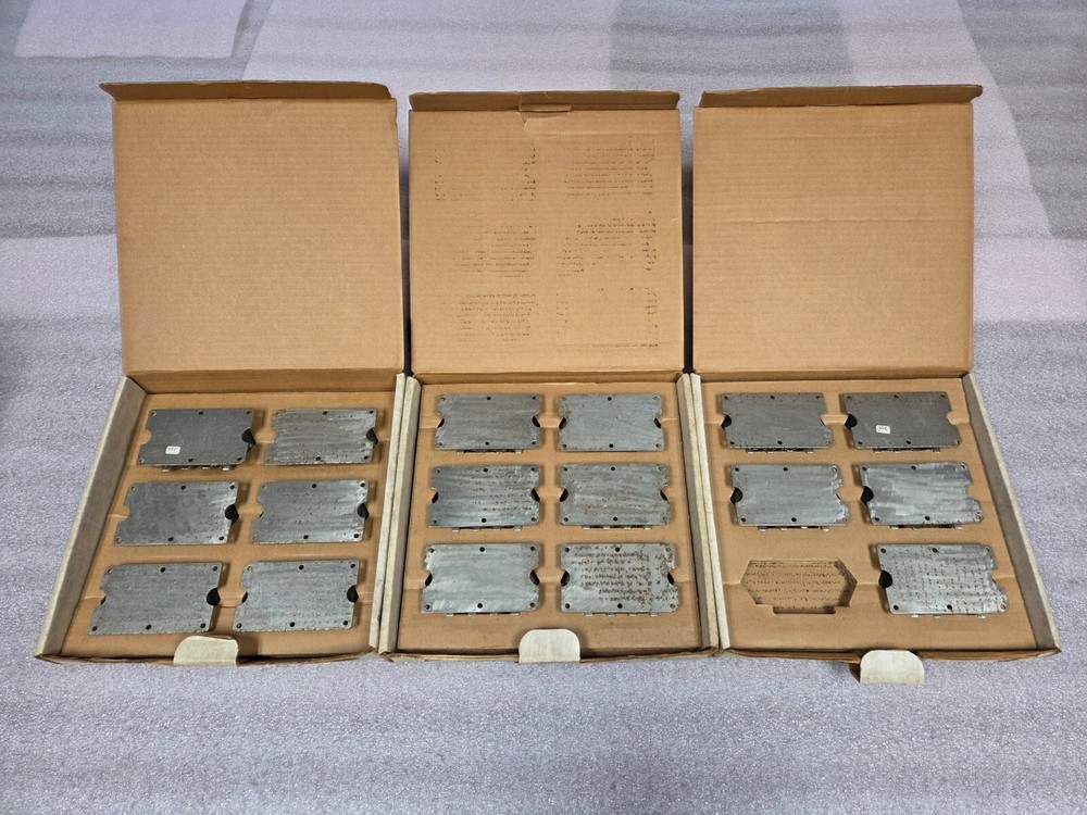 '1 PIECE' - PN# FBH-60-014 - LAMBDA - POWER HYBRID VOLTAGE REGULATOR