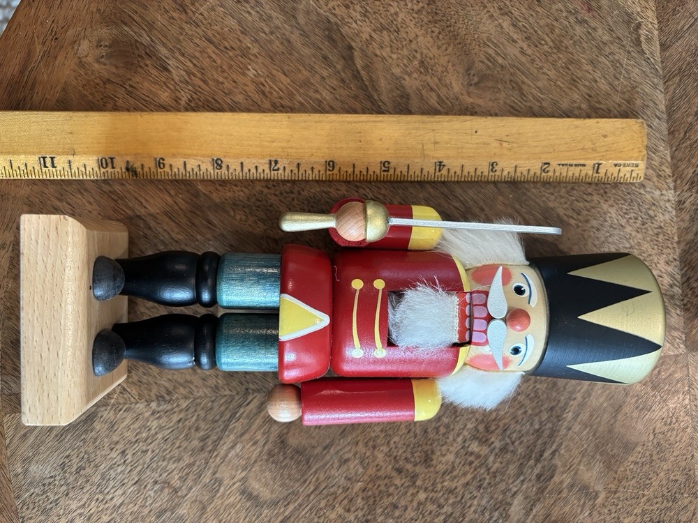 Seiffener Nussknackerhaus German nutcracker From Epcot Disney