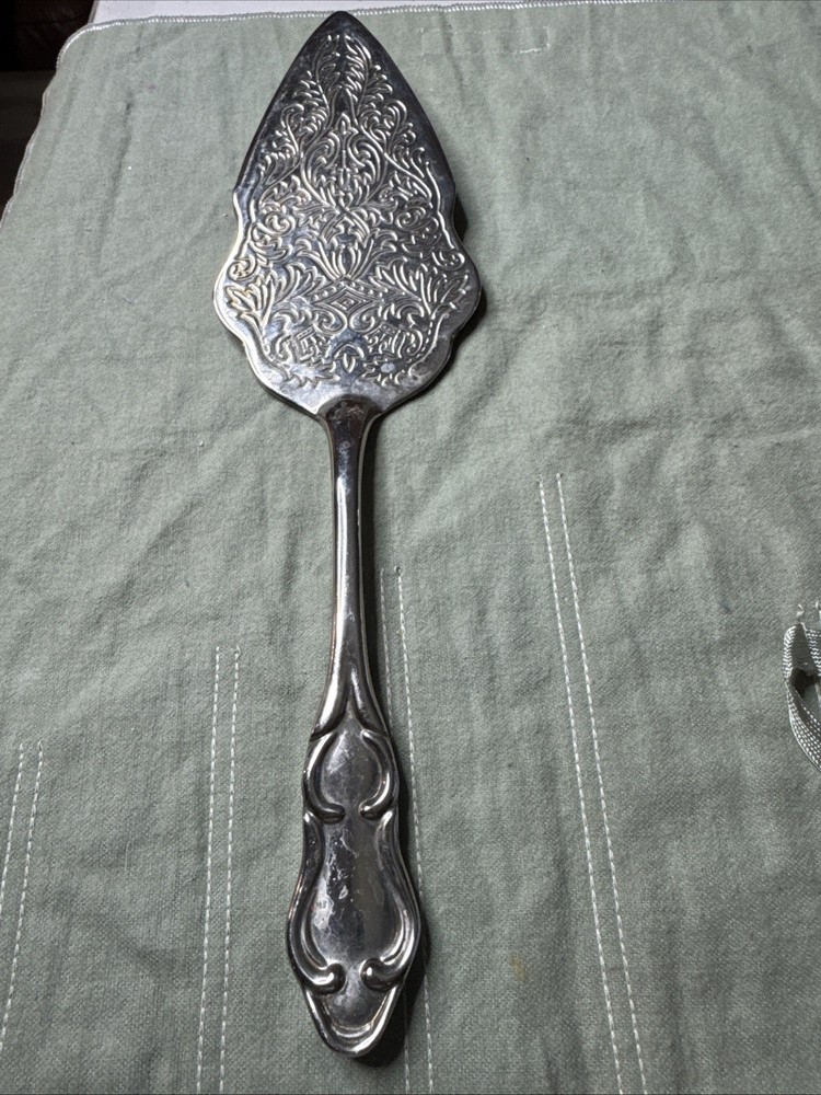 GO125 By Godinger  Silver Plated Solid Pastry Server 11.25”