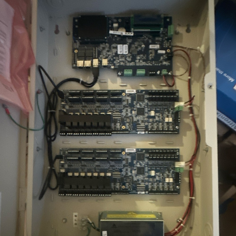 Software House iSTAR Ultra SE Access Control Panel Controller Enclosure