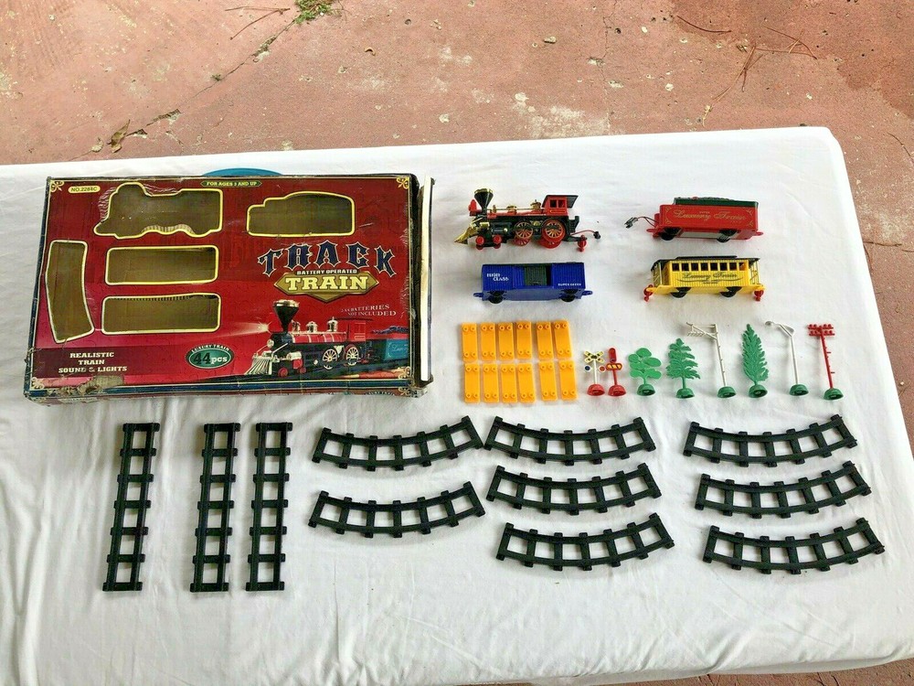 TRACK Batter Operated 44 piece Train Set