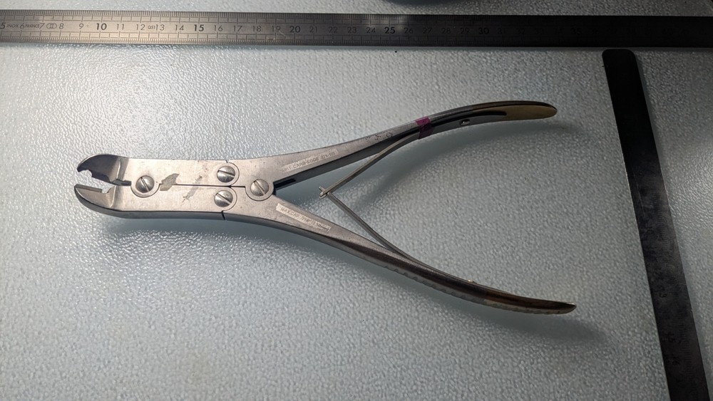 Jarit Double-Action Wire Cutter275-515. Angle: 45°