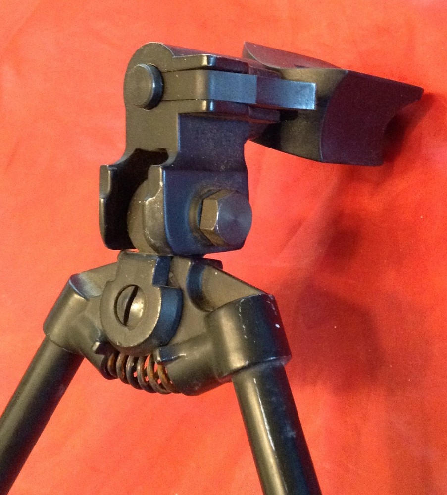 Used VERSA-POD 13" - 23" Prone Bipod with Adapter