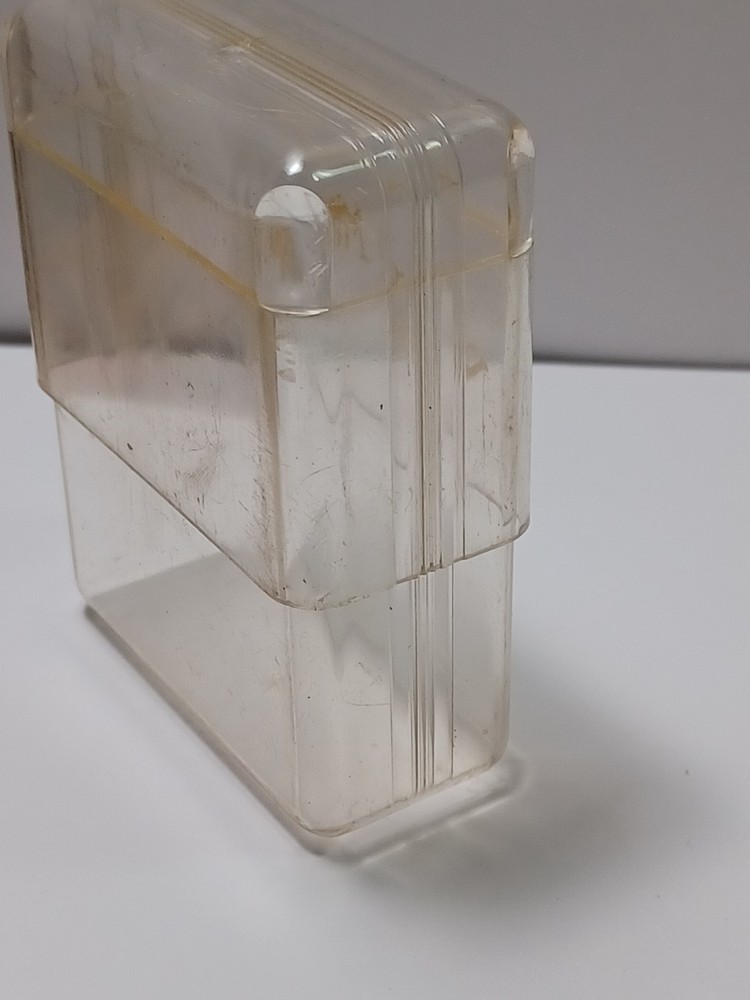 Phillp Morris Clear Plastic Cigarette Pack Case JGBx26