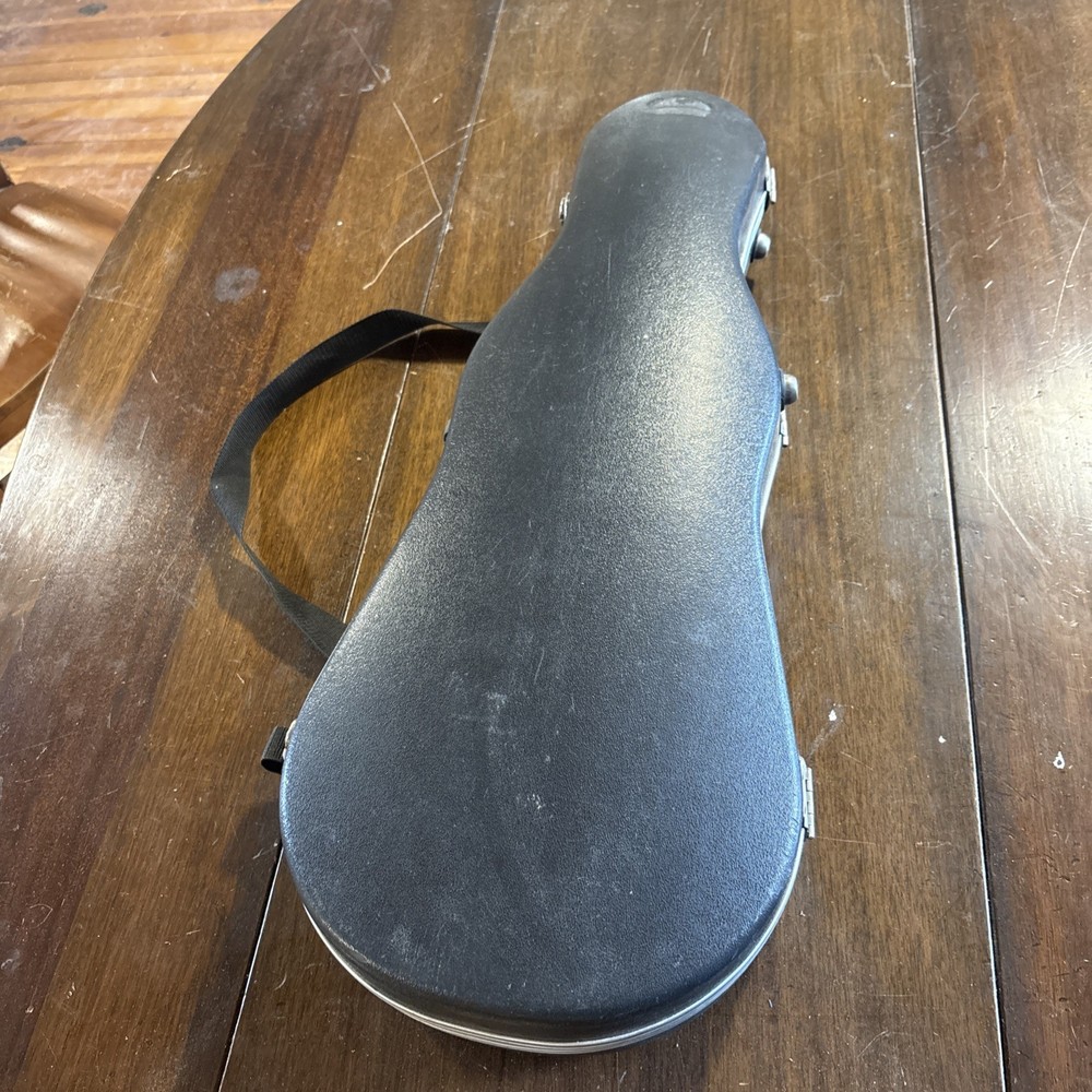 3/4 Scale Unbranded Molded Hard shell Violin Case
