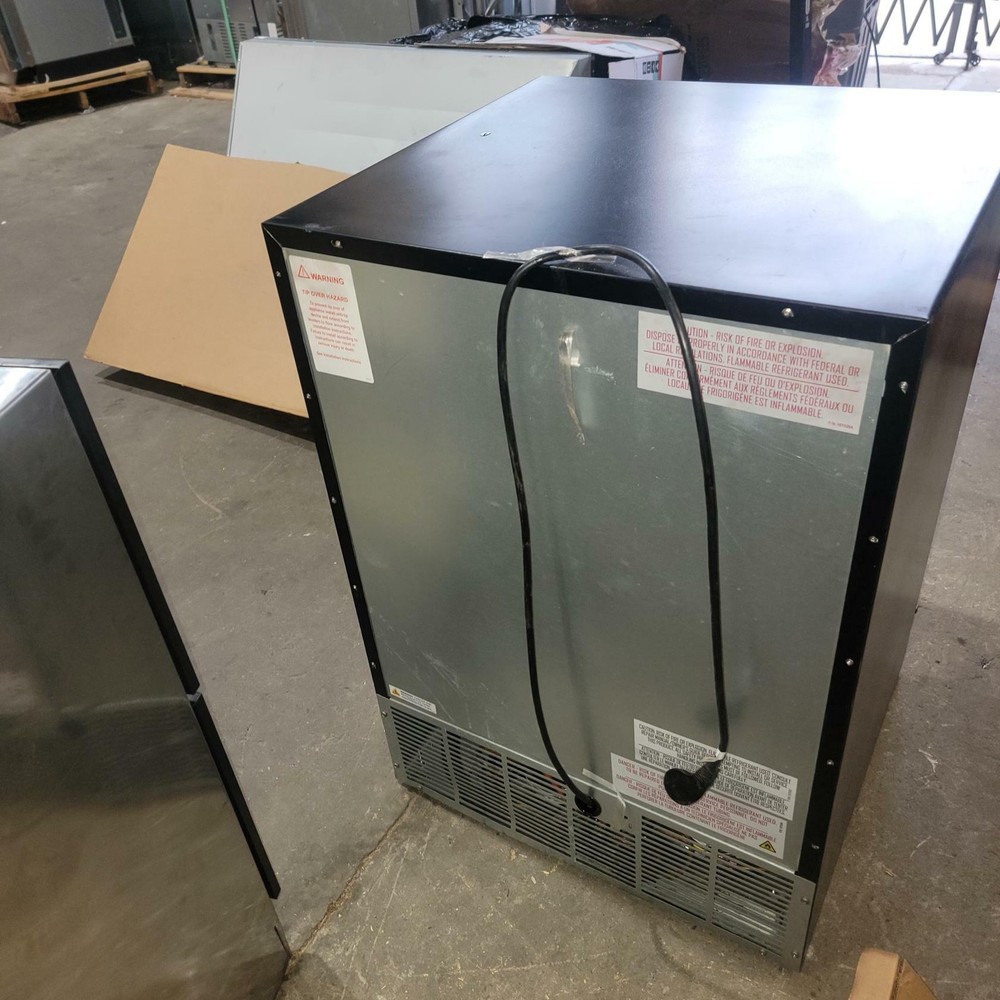 Perlick HC24BB42L 24" Undercounter Beverage Center - PANEL READY SOLID DOOR