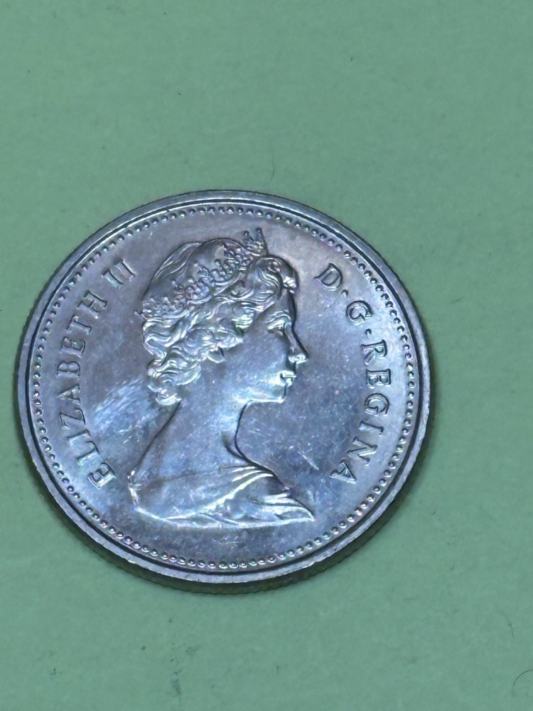 1982 Canadian Quarter coin