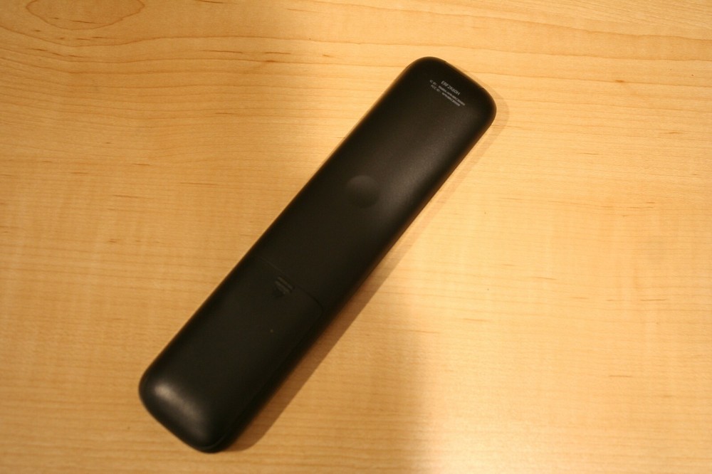 Genuine Hisense ERF2K60H Voice control remote