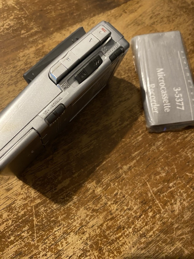 GE 3-5377 Micro Cassette Recorder