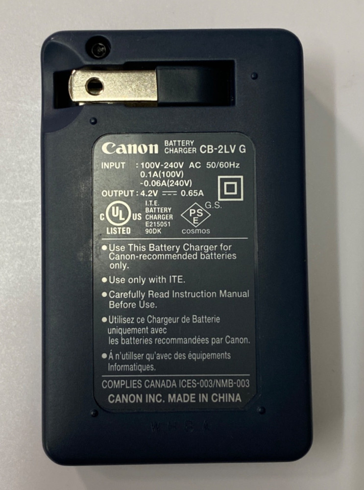 Canon PowerShot Digital ELPH SD780 IS 12.1 MP Compact Camera Bundle *WORKING