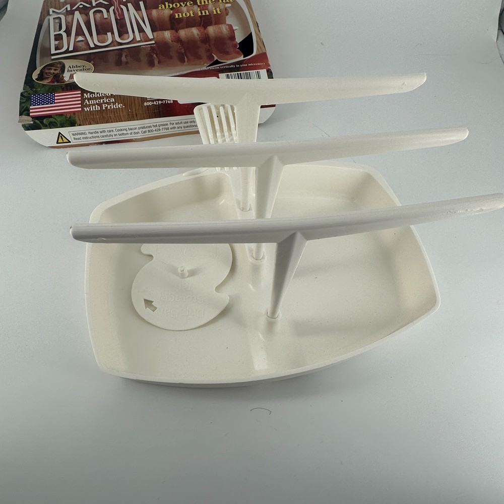 Vintage 1996 Mak'n Bacon Maker Cooker