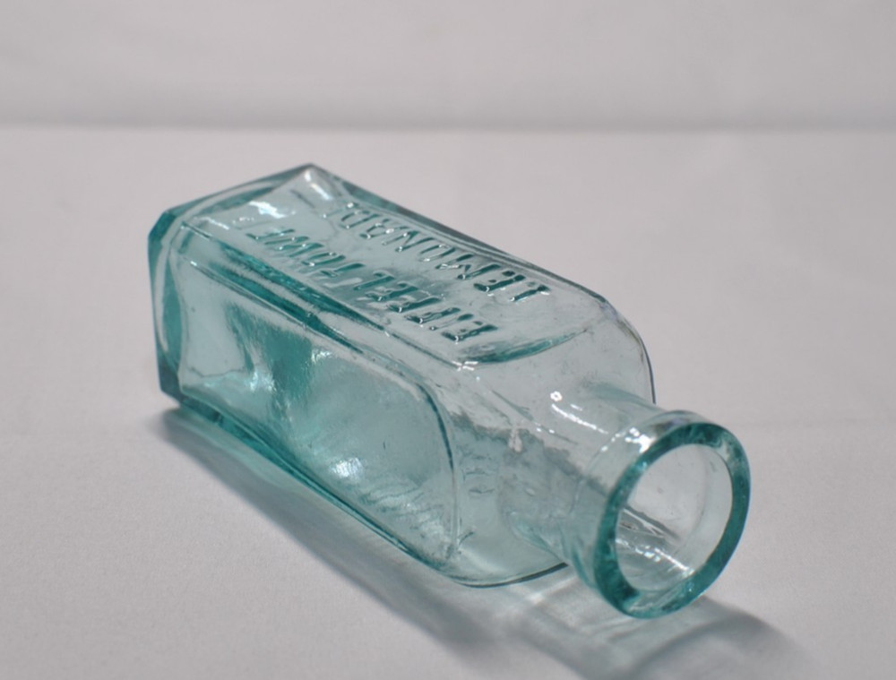 Foster Clark Ltd MAIDSTONE / Eiffel Tower LEMONADE / Bottle Aqua Blue