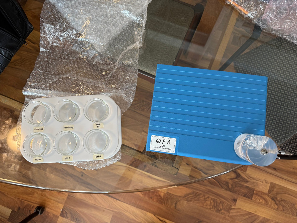 QFA 300 Quantitative Fluid Analysis Analyzer Blood Body Fluid Health Science