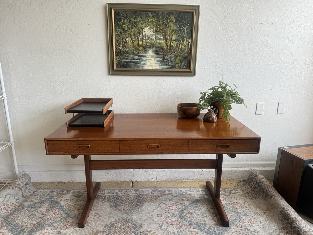 Mobelfabrik Danish Teak Rosewood Desk 3 Drawer