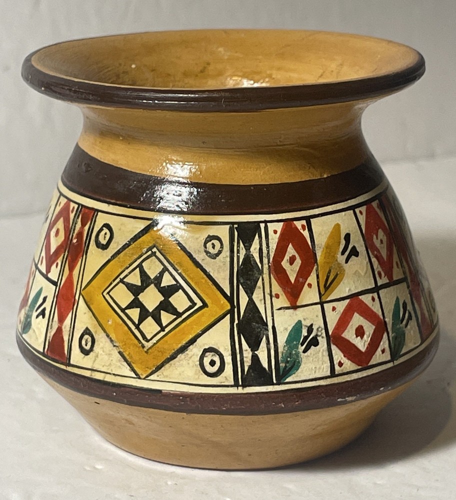Peruvian Pottery Handpainted 2.25”