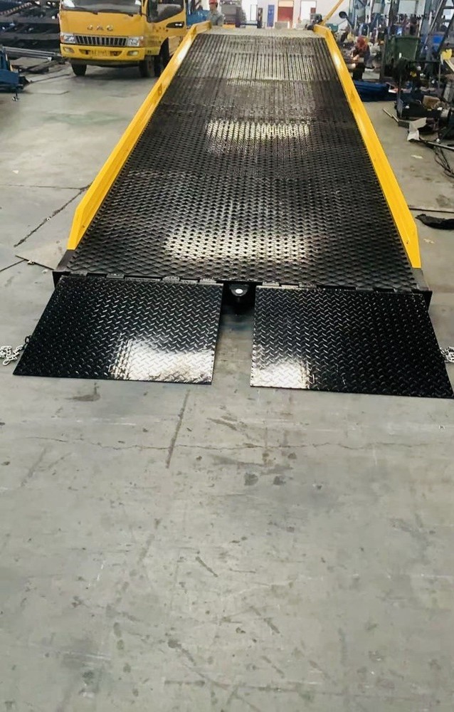 Warehouse Forklift Ramps