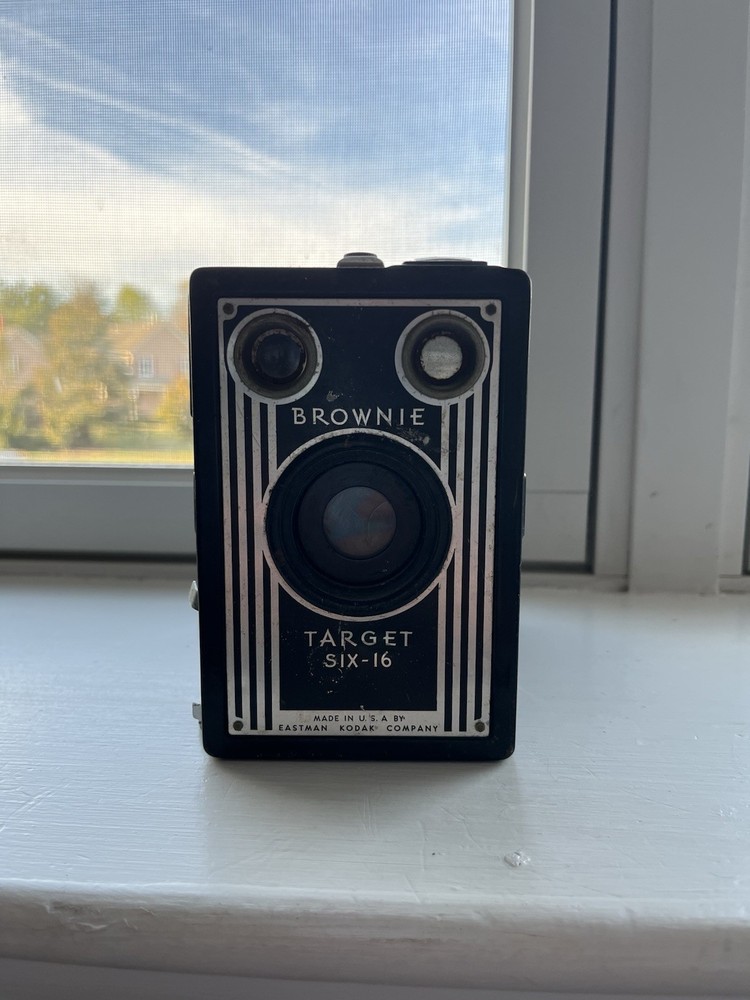 Kodak Brownie Target Six-16 Black Box Camera