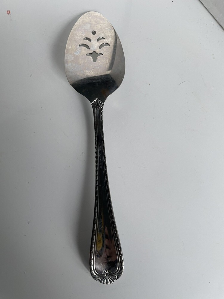 Oneida Silver plate Slotted Pie Cake Server