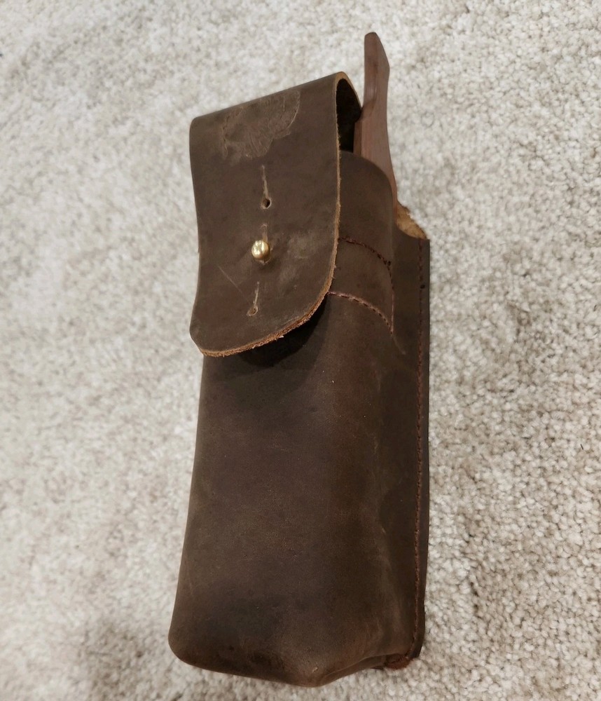 Yoder409 handcrafted leather turkey call short box fiddle box holster 