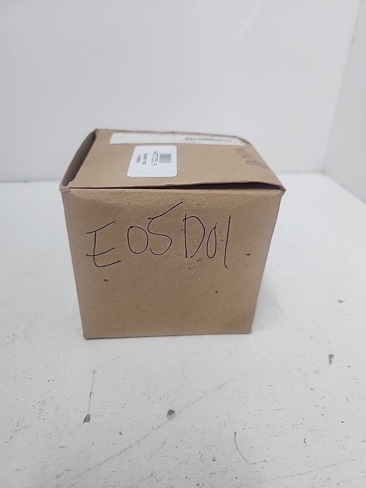 DWYER 1823-00 Differential Pressure Switch,3 7/8" **NOS**