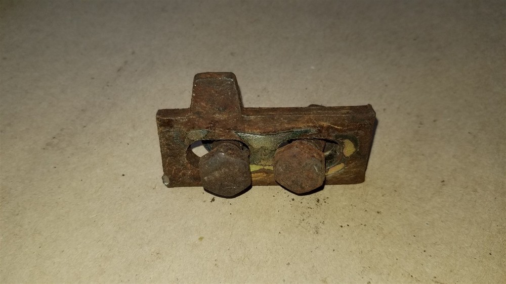 Bobcat safety bar lock link 6563151