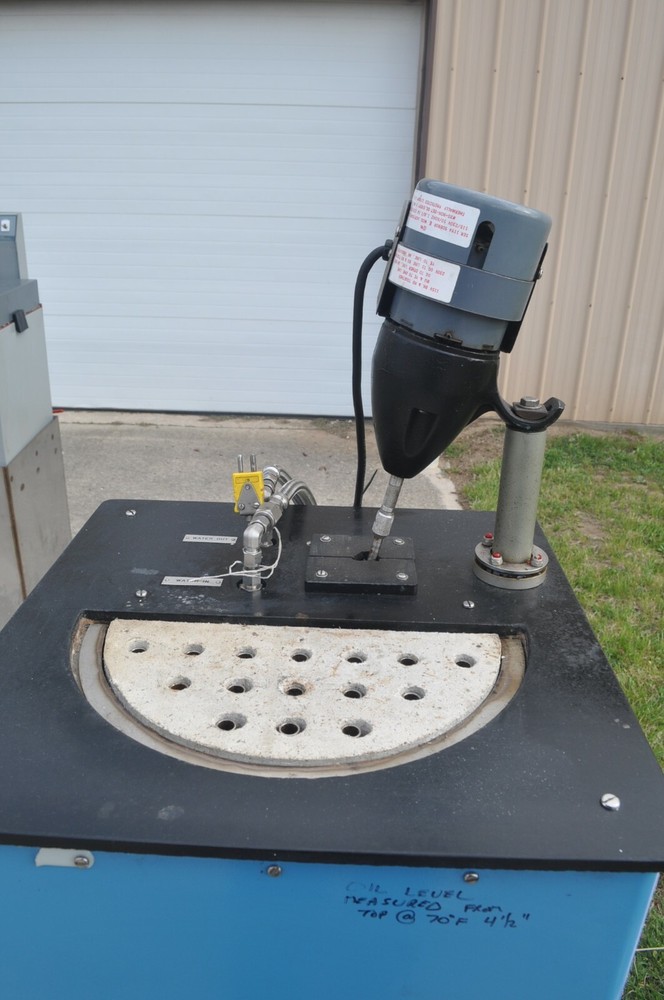 PRECISION SCIENTIFIC GROUP MODEL 41132-11 CONSTANT TEMPERATURE BATH WORKING PULL