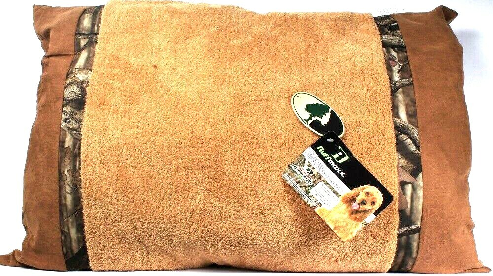 Ruffmaxx Mossy Oak Break Up Infinity 29" X 40" Plush Camo Accent Pet Bedding