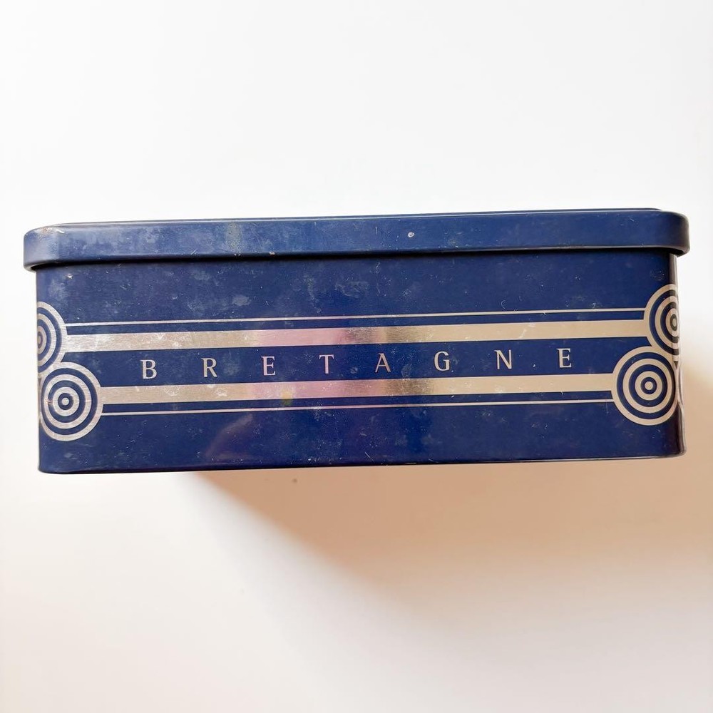 Vintage Tin Featuring A Bretagne Landscape