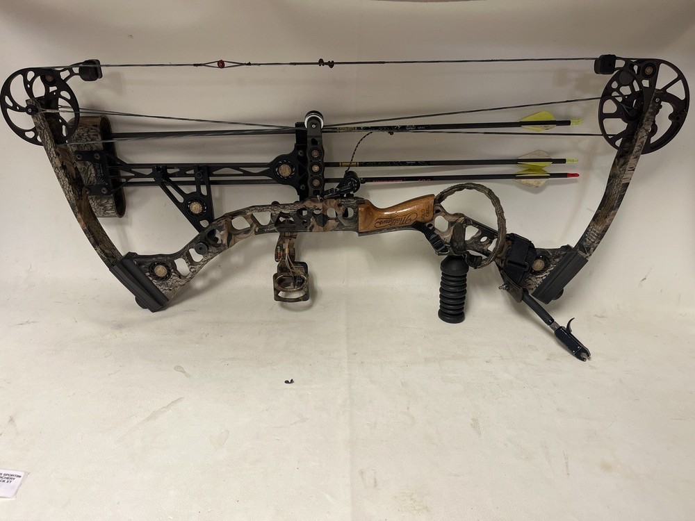 MATHEWS SWITCHBACK XT 70LB 28" DRAW COMPOUND BOW