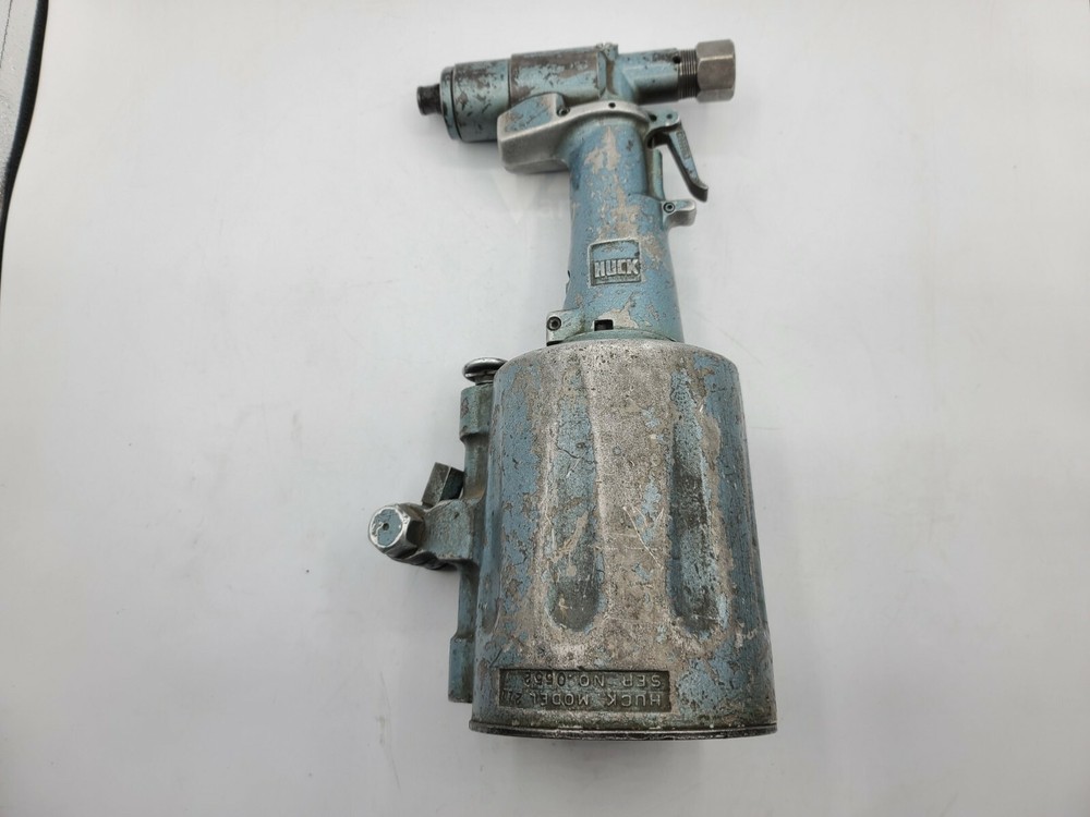 Huck Model 211 Rivet Gun -USED- TT576