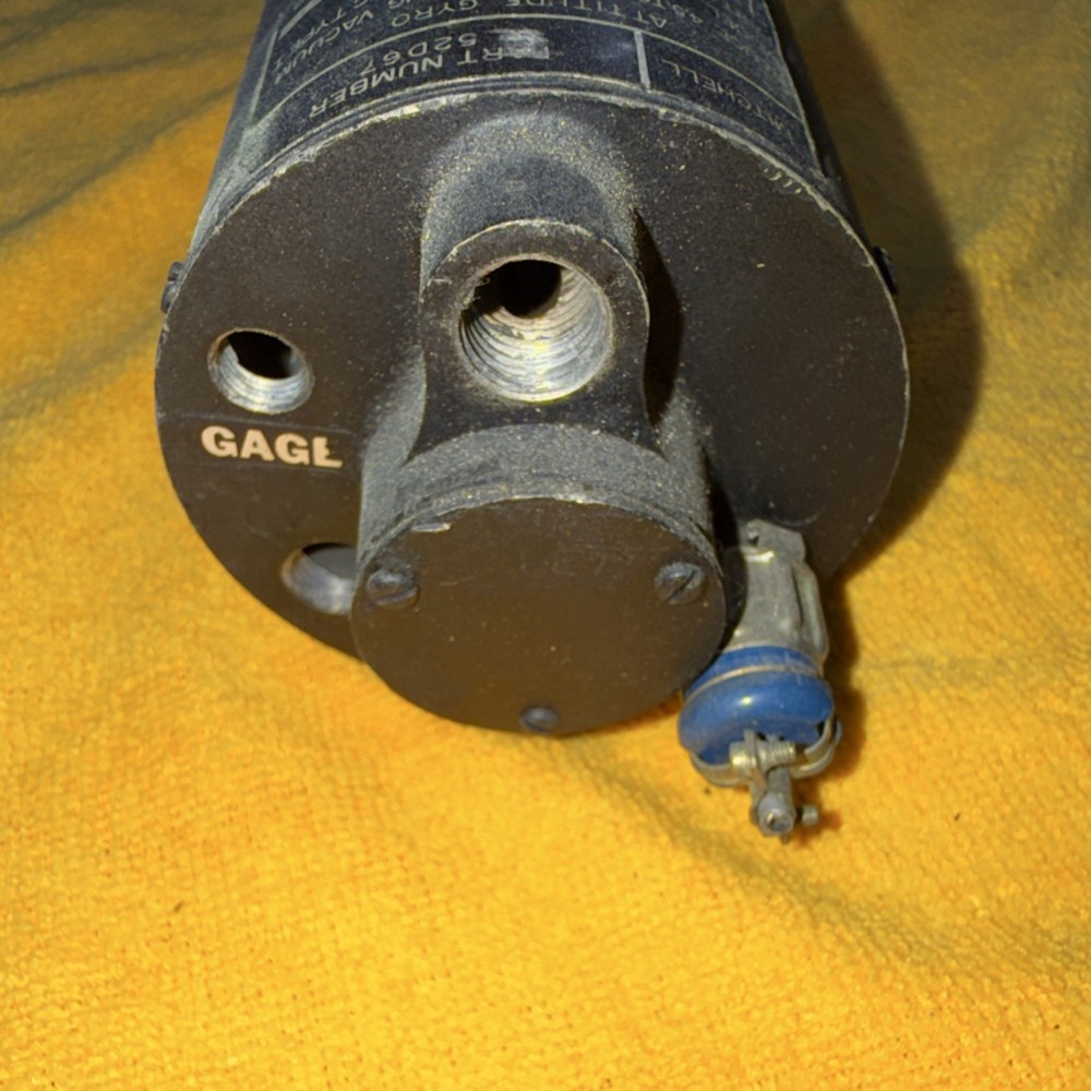 Mitchell EDO-AIRE Model 5000E- Attitude Gyro Used Good Condition