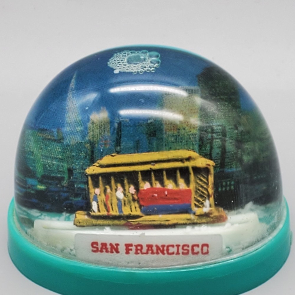 Vintage San Francisco Souvenir Snow Globe