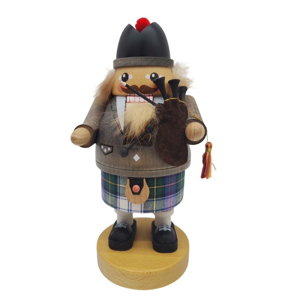 Steinbach Erzgebirgische Scottish Bagpipe Player Nutcracker