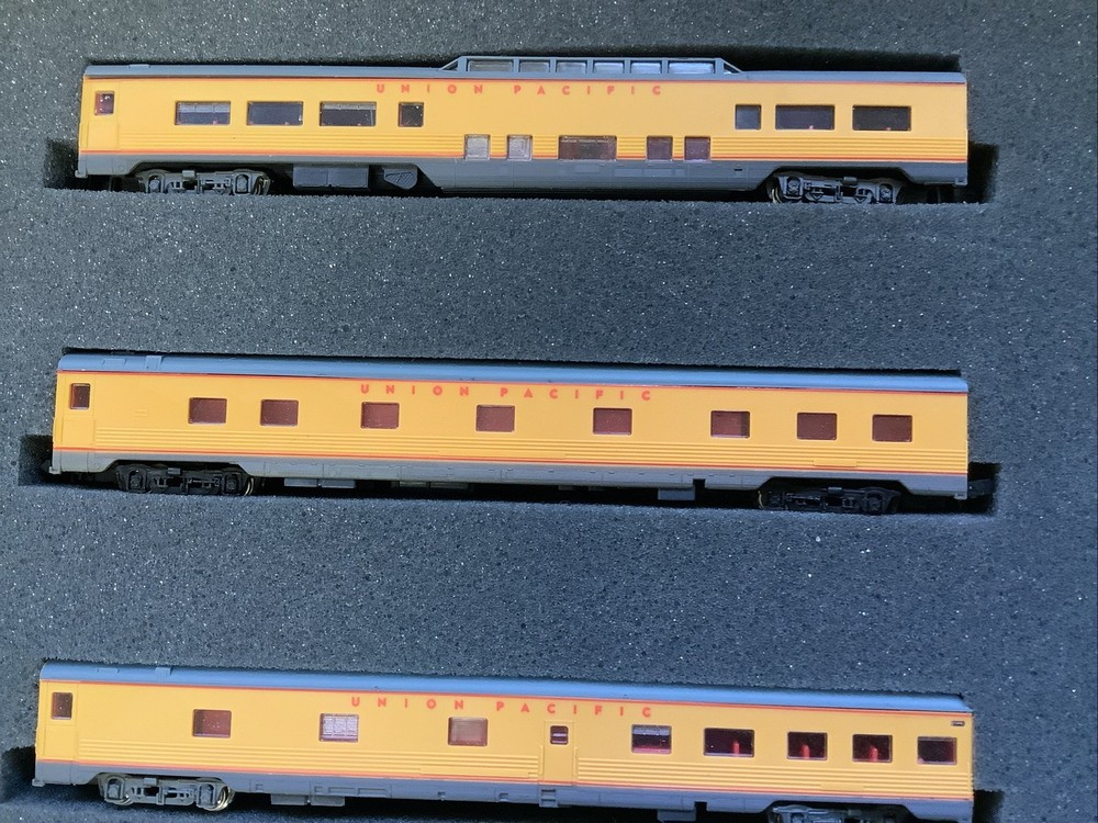 Con-Cor N Scale Union Pacific Passenger Set #004301