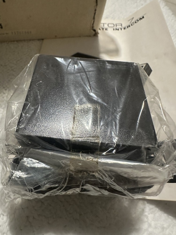 Vintage Fanon Solid State Intercom System Master Unit, Four Remote Unit Untested