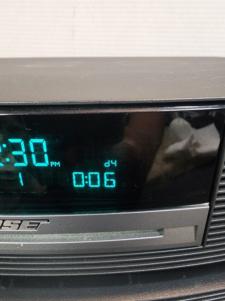 Bose Wave Music System w Multi CD Changer w/4 Disc Tested Working + Extra Remote