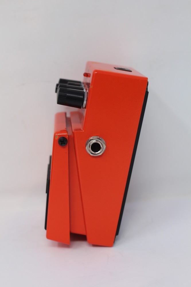 Boss MD-2 Mega Distortion Guitar Effect Pedal