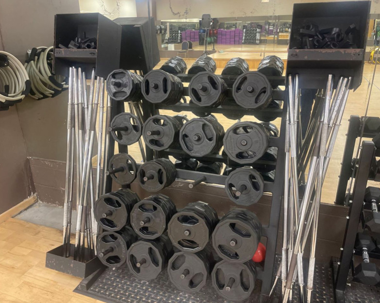 Iron Grip | Group Training Barbell Set w/ Rack