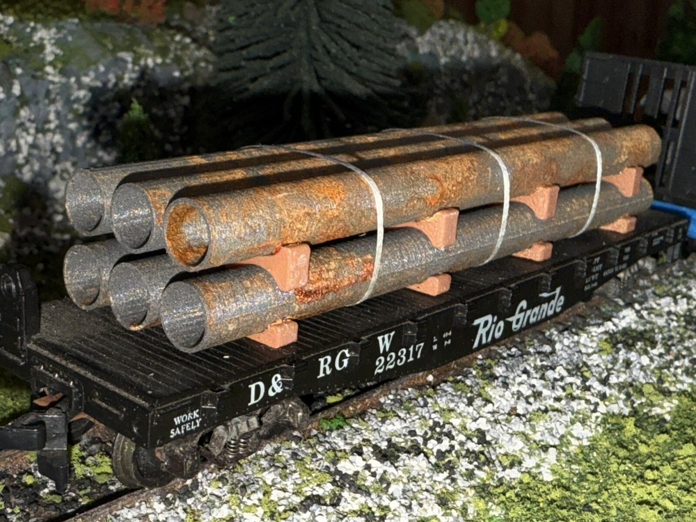 1:87 Ho Scale 30FT Rusty Pipe Load (4.1in Long)(Real Rust)