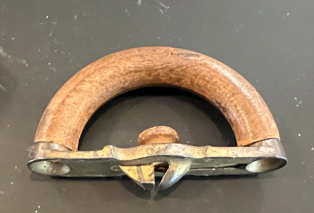 Antique Cast Iron Sad Iron With Removable Handle