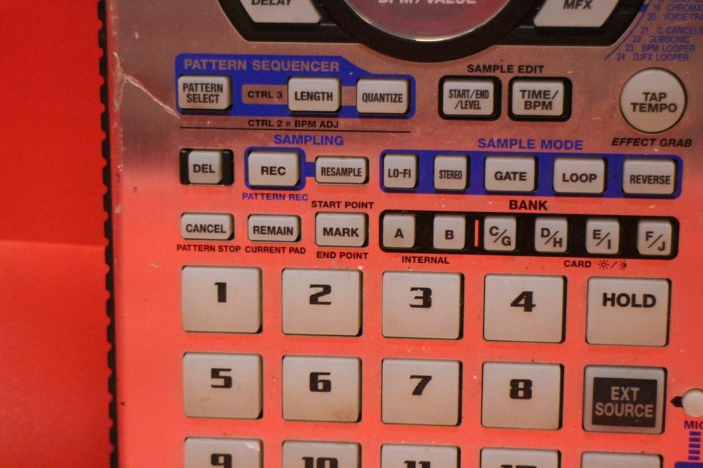USED Roland SP-404 Portable Linear Wave Sampler SP 404 U1457 220420