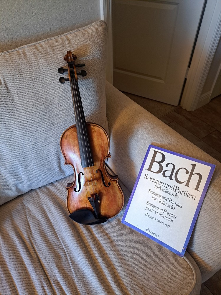 Violin Antique 4/4 Stradivarius?
