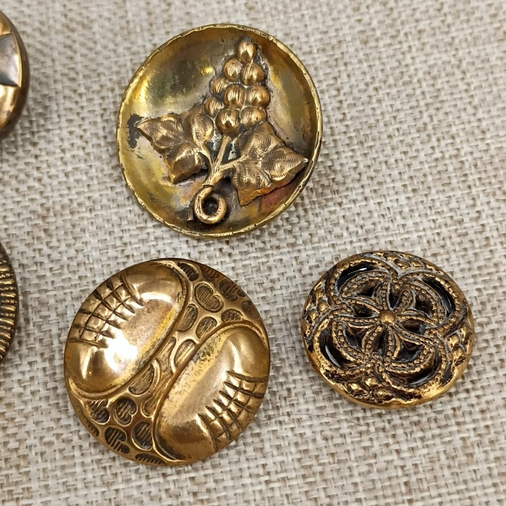 Antique Brass Button Lot 5pc Figural Grape Mirror Back Openwork Art Nouveau