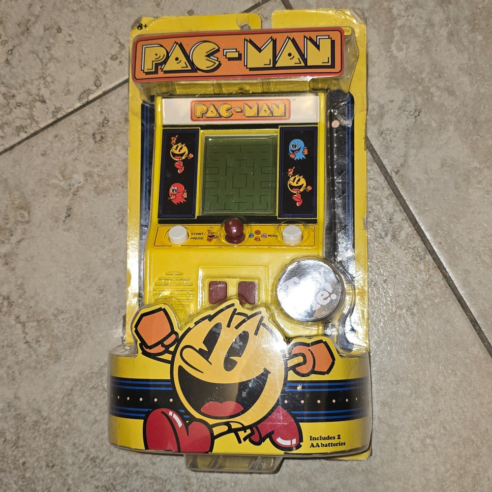 Pac - Man Classic Arcade  Handheld Game - By Basic Fun - NEW IN PACKAGE