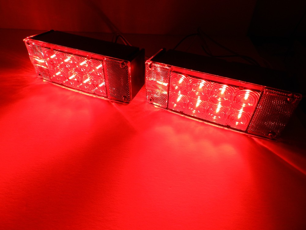 Trailer LED Tail Light Stud Mount Optronics Submersible Rectangle Marine Fleet