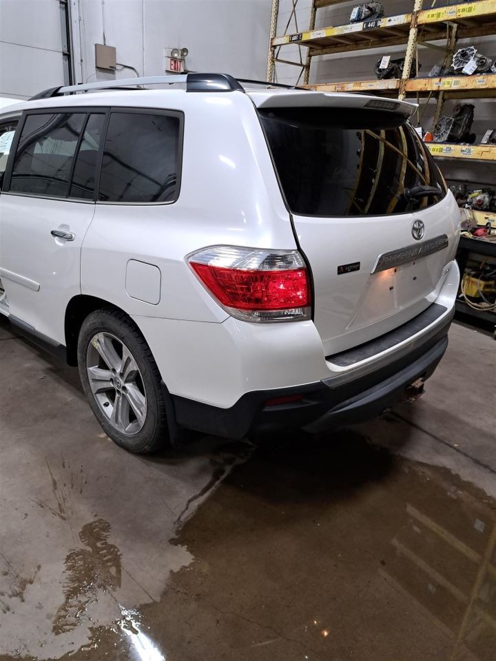 Rear 2013 Highlander Display Screen Sku#4329833