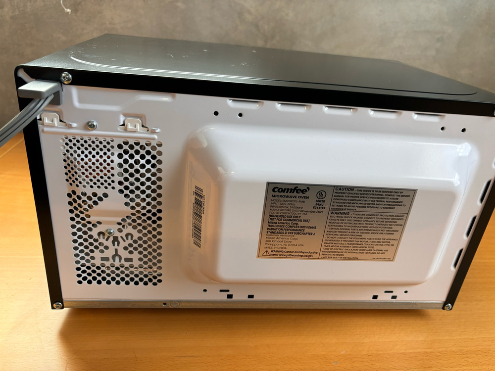 COMFEE' EM720CPL-PMB Countertop Microwave Oven